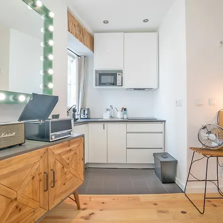 Largo Trigueiros Light-filled Loft Apartment *