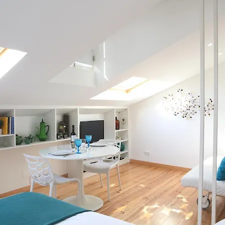 アパート Largo Trigueiros Light-filled Loft